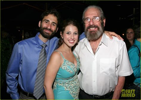 'Fiddler On The Roof' Star Chaim Topol Dies at Age 87: Photo 4904468 | RIP Photos | Just Jared ...