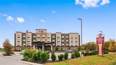 Best Western Plus Atrium Inn & Suites Clarksville, TN - See Discounts