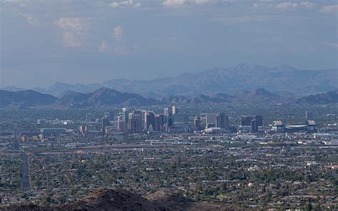 File:Downtown Phoenix Skyline (6974043971).jpg - Wikimedia Commons