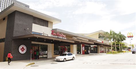 More stores open in Eton Centris as quarantine relaxes - Eton Properties Philippines Inc.