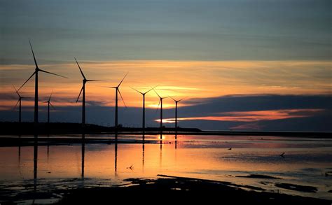 Electric Windmill · Free Stock Photo