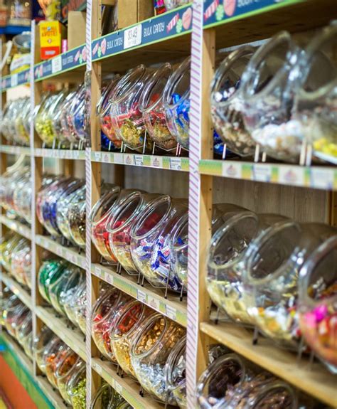 Hollywood Candy – A one-of-a-kind candy and variety store in Omaha's Old Market.