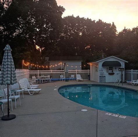 Cedar Court Inn Pool: Pictures & Reviews - Tripadvisor