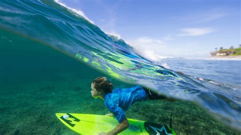 Surf as therapy: Say bye to anxiety, depression and other problems.