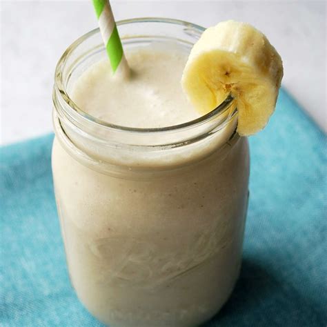 Coconut Banana Smoothie {Whole30 Approved} - Amee's Savory Dish