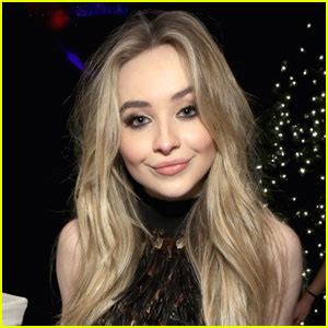 VIDEO: Sabrina Carpenter Nails Her Cover of Ed Sheeran’s ‘Shape Of You’! | Ed Sheeran, Music ...