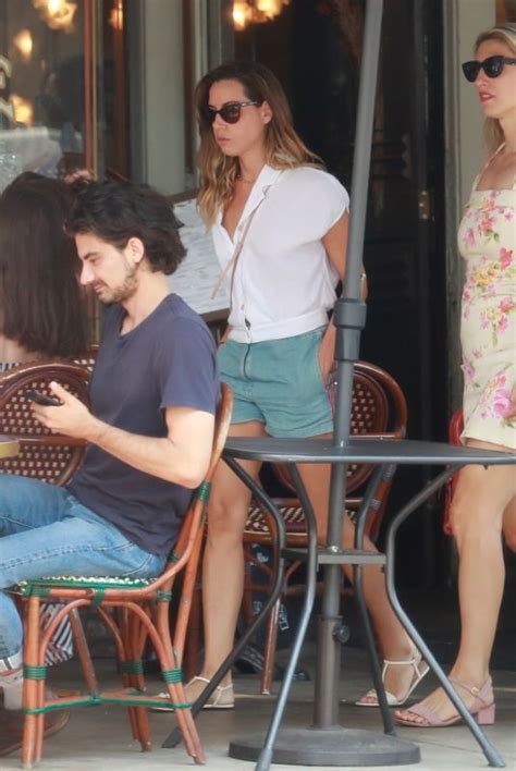 AUBREY PLAZA and Jeff Baena Out for Lunch with Zach Woods in Los ...