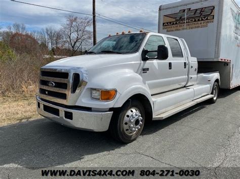 2005 Ford F650 Super Duty Crew Cab Custom Hauler Heavy Duty Tow Vehicle Cat Diesel