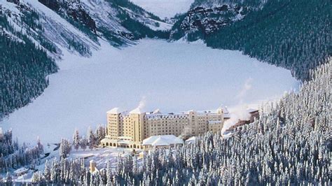 The Fairmont Chateau Lake Louise | Luxury Ski Hotels Banff | Oxford Ski