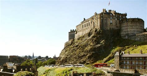 Hotels near Edinburgh Castle | a city break with a view