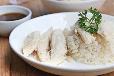 Steamed chicken with rice Photo | Free Download