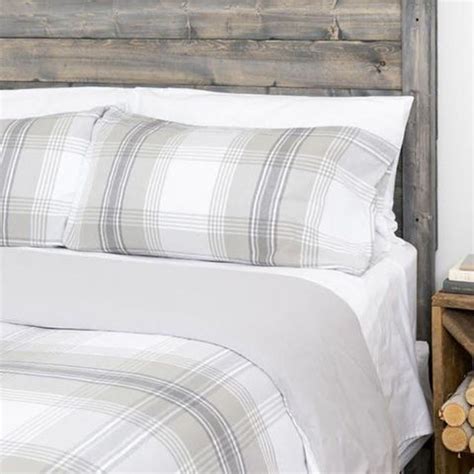 The Best Gray Bedding & Comforters in 2018 - Chic Grey Bedding and ...