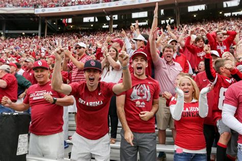 Photo Gallery: OU-Texas fans | Gallery | oudaily.com