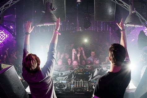 Toronto Night Clubs, Dance Clubs: 10Best Reviews