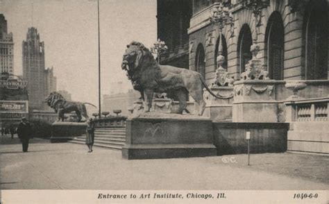 Entrance to Art Institute Chicago, IL Postcard