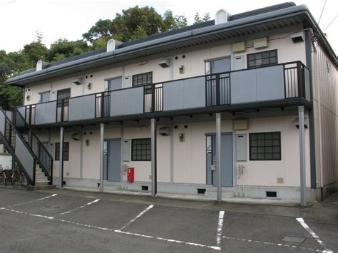 Housing in Japan - Wikipedia, the free encyclopedia | Small apartment building, Small apartment ...