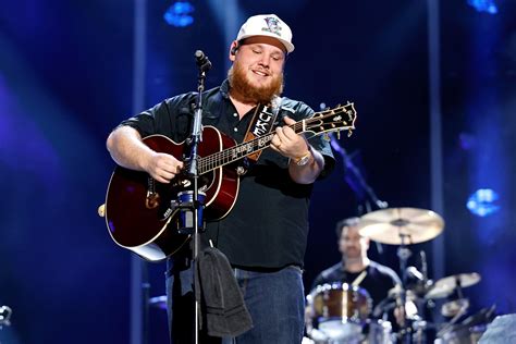 2025: How Long Is Luke Combs' Concert?