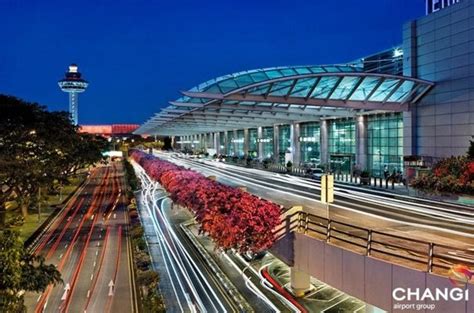 10 Lapangan Terbang Terbaik di Dunia Tahun 2016 (10 Gambar) | Singapore changi airport, Sims ...