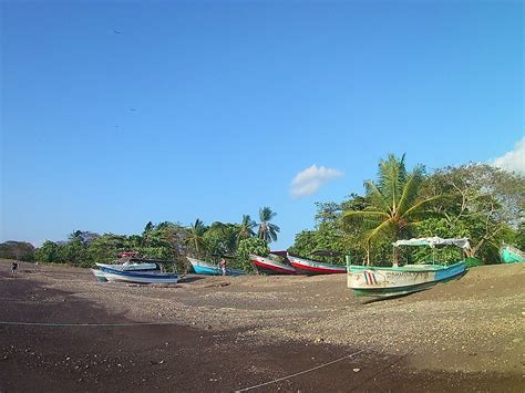 What to do in Jacó Beach · Perks of Travelling