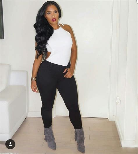 slay pose | Black fashionista, Curvy fashion, Trendy outfits