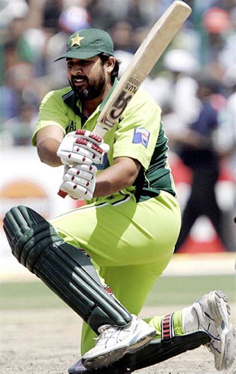 Inzamam-ul-Haq ensured that Pakistan reached a formidable total | ESPNcricinfo.com