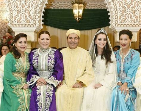 La famille royale marocaine | V.I.P CAFTAN moroccan clothes | Pinterest