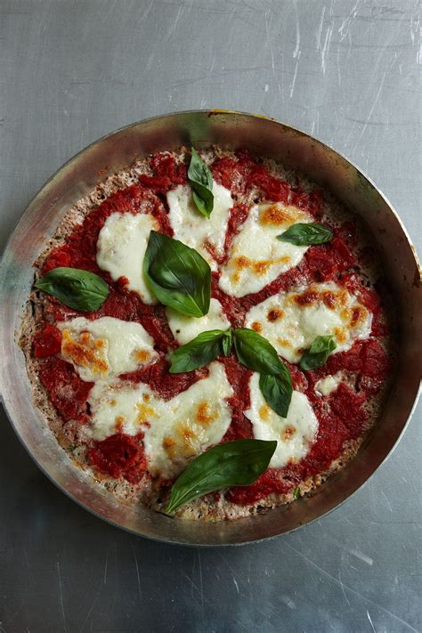 Meatzza | Recipe | Nigella lawson recipes, Recipes, Ground beef recipes