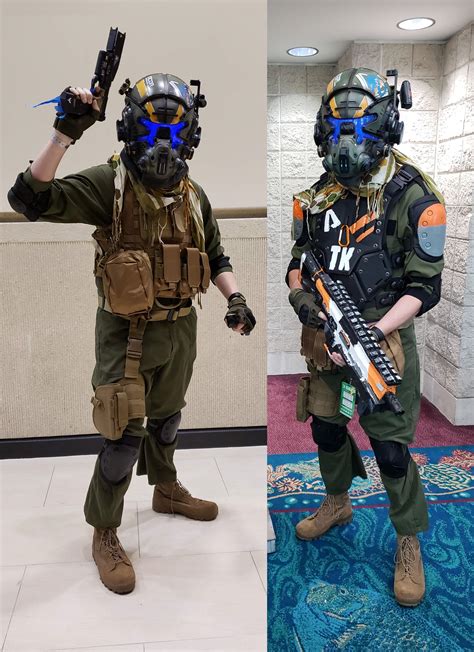 My pilot cosplay progress from Megacon in May to Supercon now : titanfall