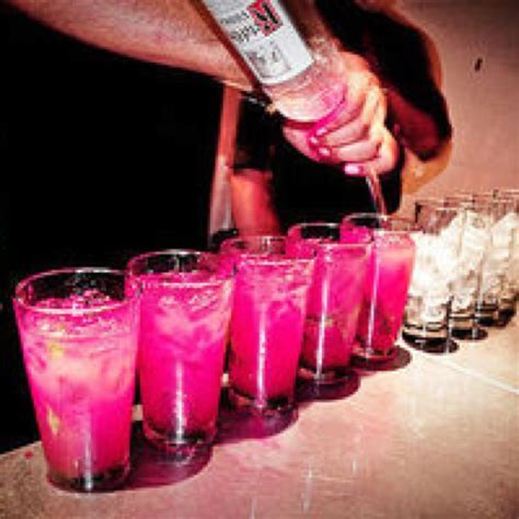 Girls Night out? #cocktails #morepinkbda Drink Up, Food And Drink ...