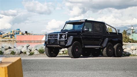 Raid the 401K: 2014 Mercedes-Benz G63 AMG 6x6 for sale on Bring a Trailer