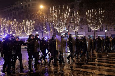 Chaos In Streets Of Paris As Riots Erupt Following France's Defeat In ...