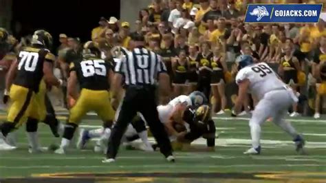 Iowa beats South Dakota State 7-3: College football highlights