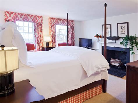 Nantucket Hotel :: Luxurious Inn in the Heart of Town | Nantucket hotels, Small hotel, Nantucket