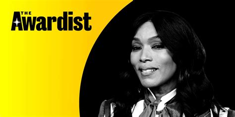 Angela Bassett got 'no warning' about Queen Ramonda's fate in 'Black Panther 2' - The Hollywood Wire