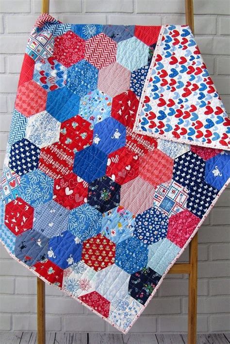 How to Make a Hexagon Quilt - A Free Tutorial - Lindy J Quilts ...