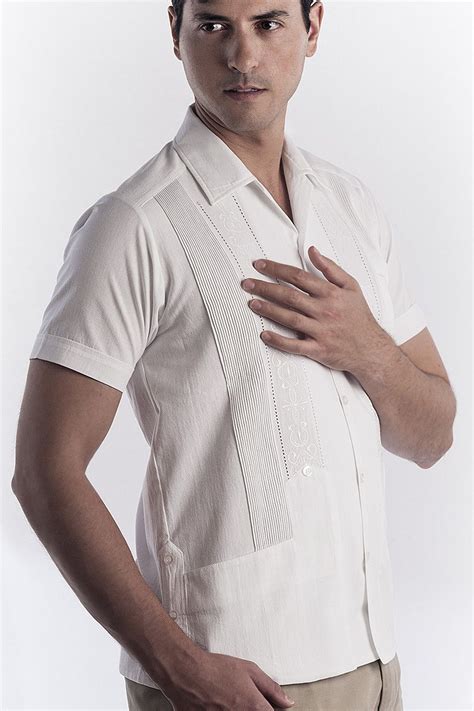 Guayabera Short Sleeve "Rejilla" | Guayabera shirt, Mens cotton t ...