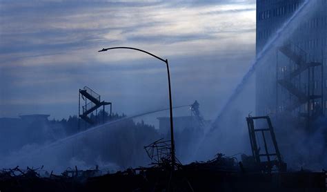 Massive fire in downtown Los Angeles - The Boston Globe