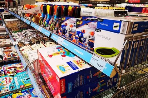 This is what you can find down the amazing middle aisle in Aldi ...