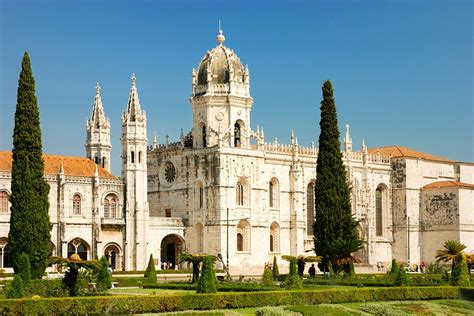 25 Top Tourist Attractions in Portugal | PlanetWare