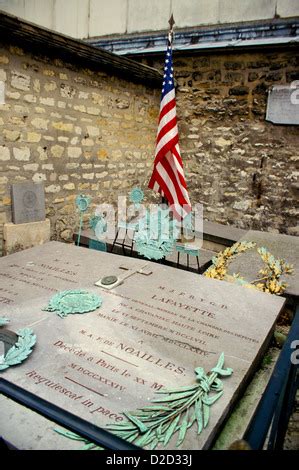 GENERAL LAFAYETTE'S TOMB Stock Photo - Alamy