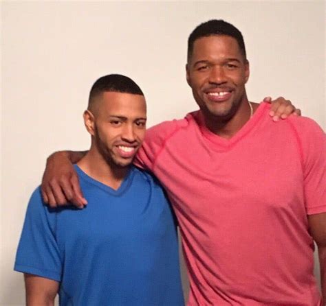 Who is Michael Strahan Jr.? Age, partner, mother, twin, height, college ...