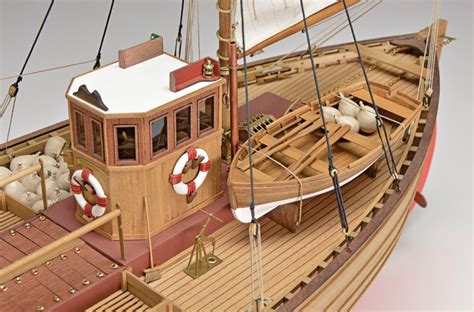 1:32 Fifie – The Scottish Motor Fishing Vessel by Amati - REVIEWS: Model kits - Model Ship World™