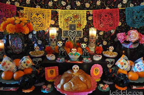 Celebrate Halloween with Colorful Day of the Dead (Dia de los Muertos) Party Décor Inspired by ...