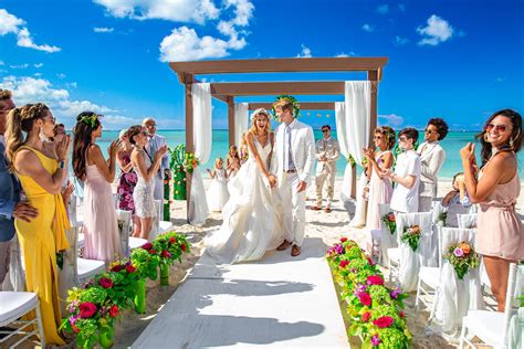 7 Amazing Caribbean Destination Wedding Locations | Sandals