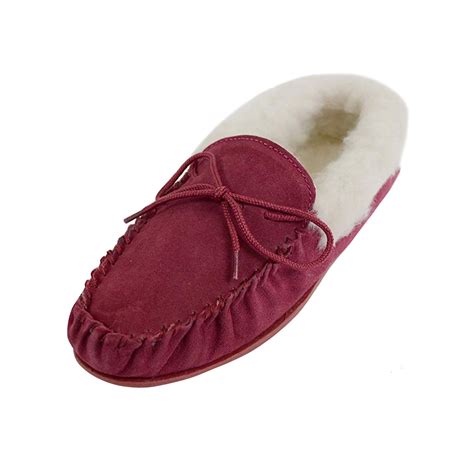 Wide Width Slippers for Women | Penningtons Canada