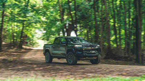 Chevrolet Unleashes the 2023 Colorado ZR2: A Burro-Inspired Off-Roader with Mojave Desert Spirit ...