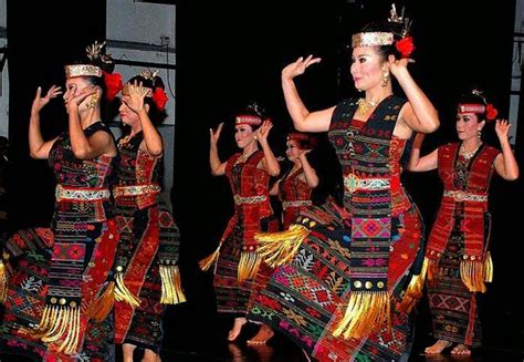 Aneka Tari di Indonesia : TARI TRADISIONAL SUMATERA UTARA