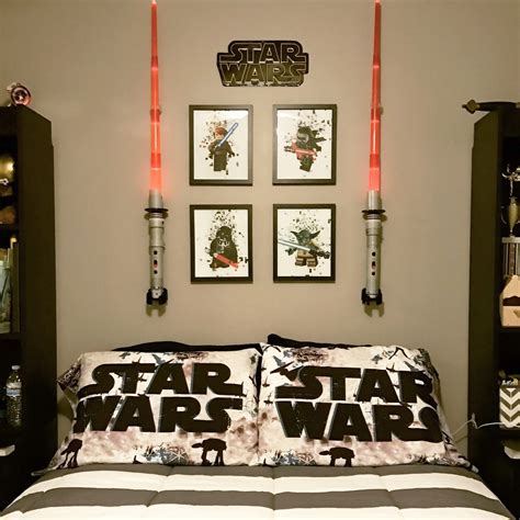 Cool Star Wars Bedroom Décor Ideas | Star wars room decor, Star wars ...