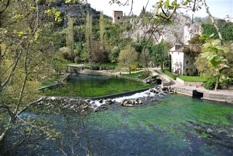 Fontaine de Vaucluse, France | Places to see, Travel, Places