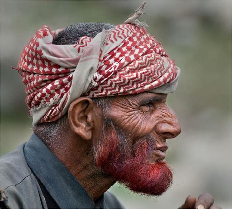 Man in the Himalayas | World cultures, Interesting faces, World photography